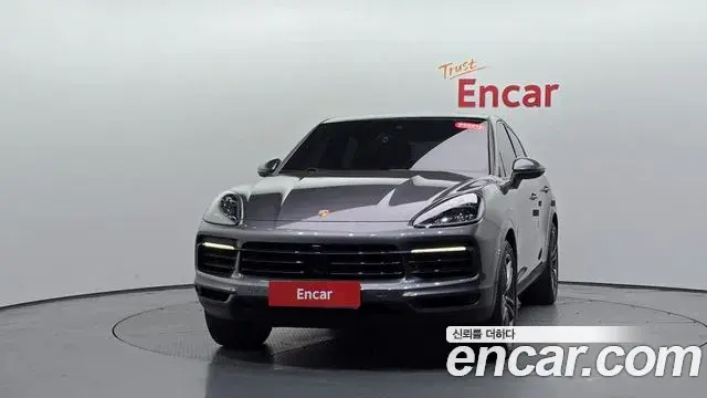 Porsche Cayenne 2021 — Şəkil 18/34