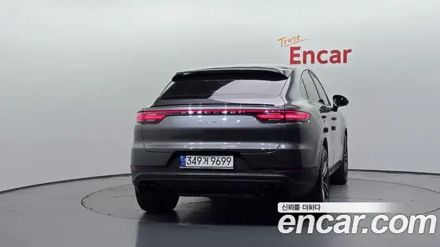 Porsche Cayenne 2021 — Şəkil 31/34