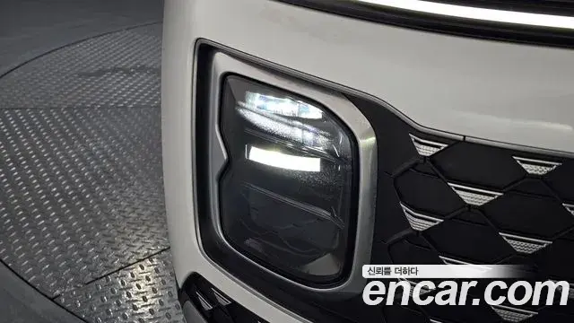 Hyundai Grandeur Hybrid 2023 — Photo 12/30