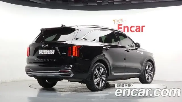Kia Sorento 2022 — Фото 2/20