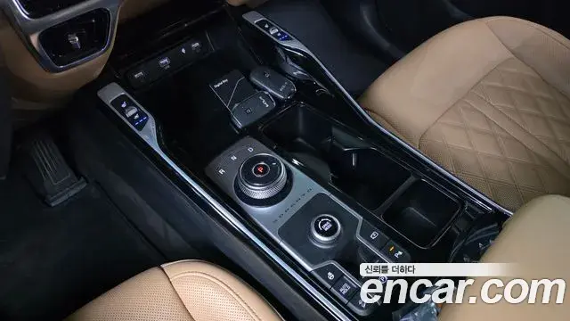 Kia Sorento 2022 — Фото 9/20