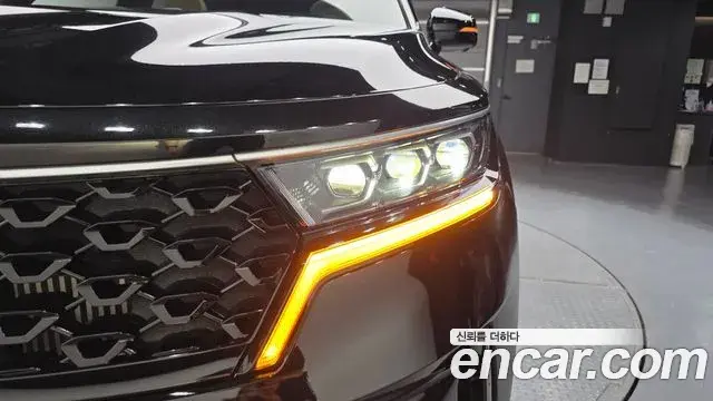 Kia Sorento 2022 — Photo 12/33