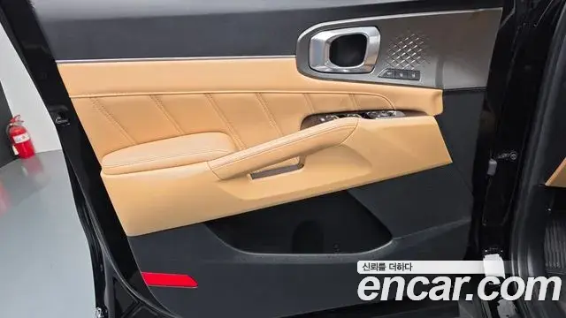 Kia Sorento 2022 — Photo 7/33