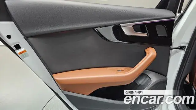 Audi A4 2022 — ფოტო 8/35