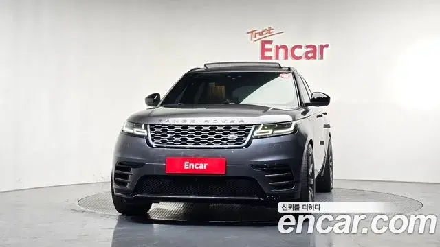Land Rover Range Rover Velar 2019 — Photo 1/36
