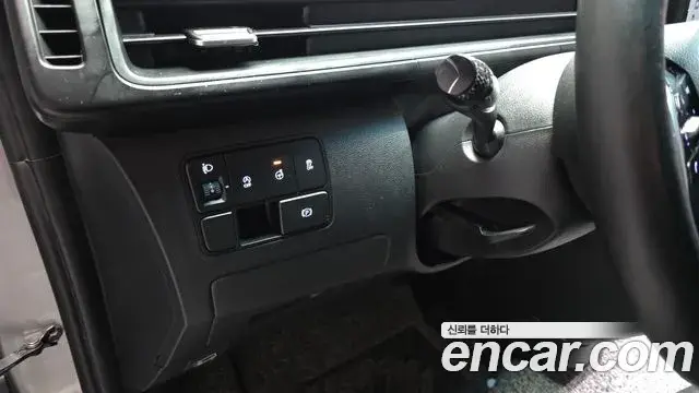 Hyundai Staria 2023 — Şəkil 10/20