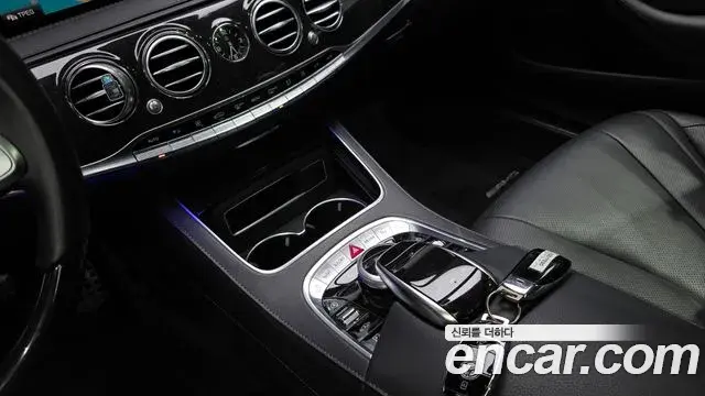 Mercedes-Benz S-Class 2018 — Фото 17/20