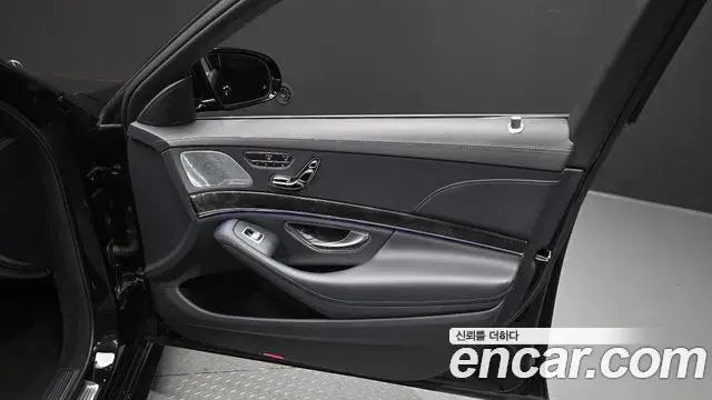 Mercedes-Benz S-Class 2018 — Şəkil 15/36