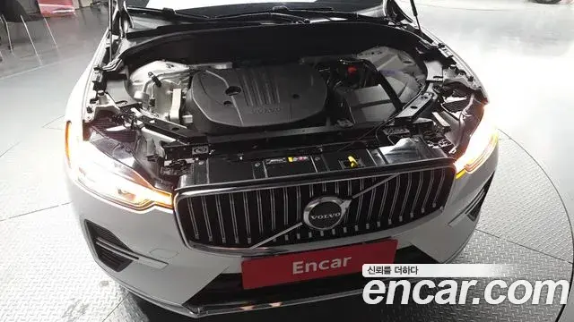 Volvo XC60 2024 — Şəkil 26/36