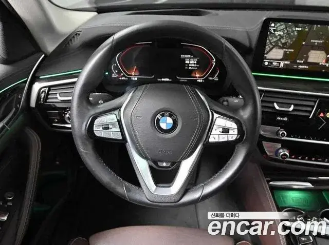 BMW 5 Series 2023 — Фото 11/20