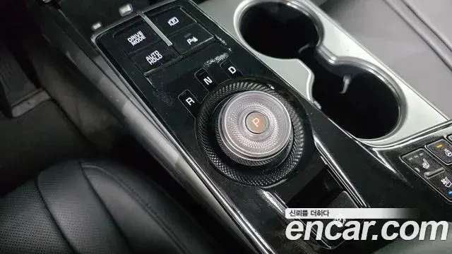 Kia K8 2022 — Photo 9/20