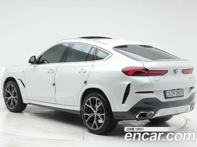 BMW X6 2021 — ფოტო 5/20