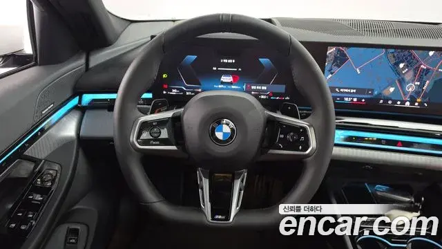 BMW 5 Series 2025 — Фото 12/20