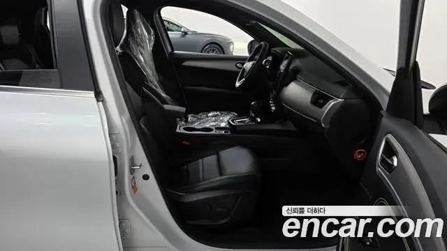 Renault Samsung Arkana 2025 — Şəkil 32/33