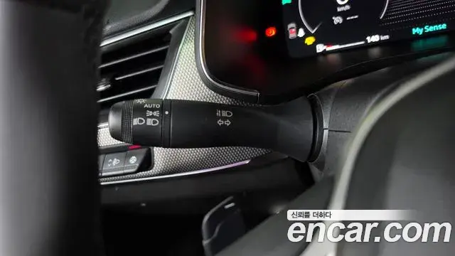 Renault Samsung Arkana 2025 — Şəkil 28/33