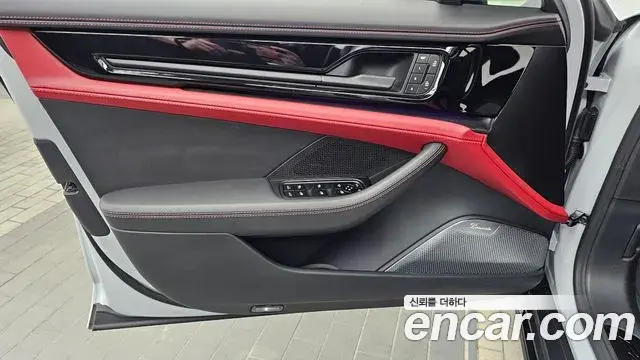 Porsche Panamera 2025 — Photo 15/34