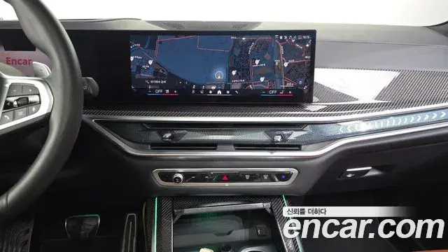 BMW X7 2025 — ფოტო 21/33