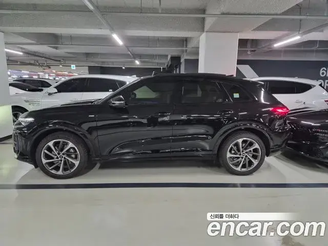 Audi Q5 2025 — Photo 20/20