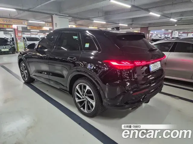 Audi Q5 2025 — Photo 9/20