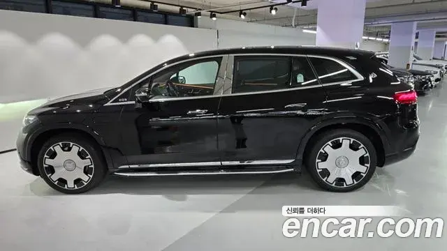 Mercedes-Benz EQS SUV 2026 — ფოტო 17/20