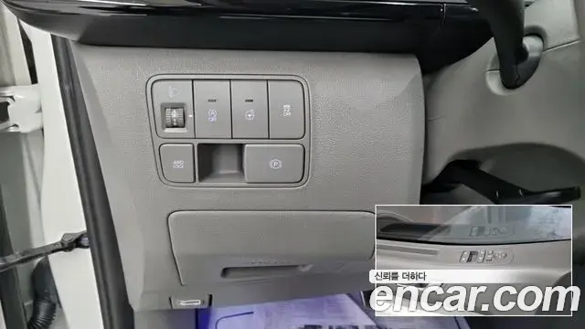 Hyundai Staria 2023 — ფოტო 5/17