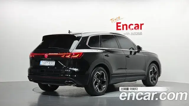 Volkswagen Touareg 2025 — Şəkil 2/34