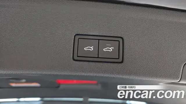 Volkswagen Touareg 2025 — Şəkil 27/34