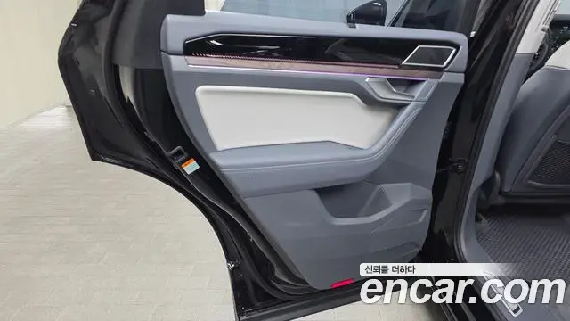 Volkswagen Touareg 2025 — Şəkil 7/34