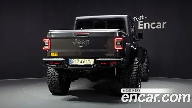 Jeep Gladiator 2021 — Şəkil 12/20