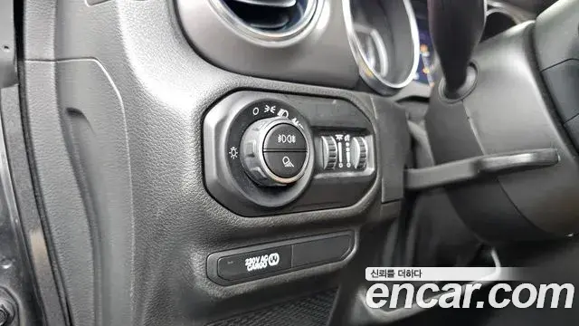Jeep Gladiator 2021 — Şəkil 17/20