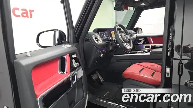 Mercedes-Benz G-Class 2024 — Photo 8/20