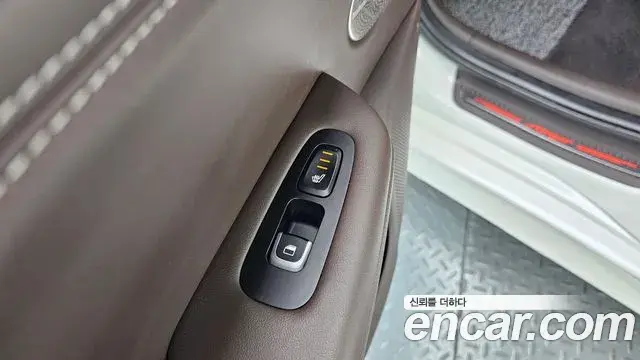 Kia Stinger 2018 — Şəkil 19/34