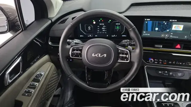 Kia Carnival 2023 — Фото 13/20