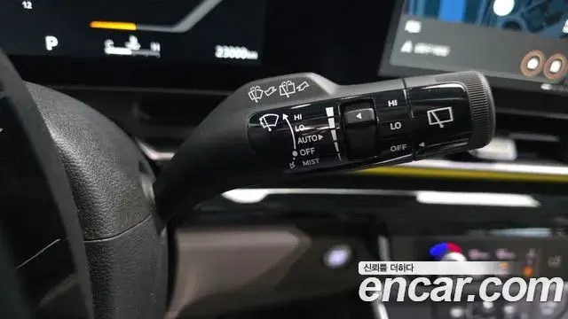 Kia Carnival 2023 — Photo 12/32