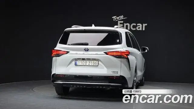 Toyota Sienna 2023 — Photo 15/20