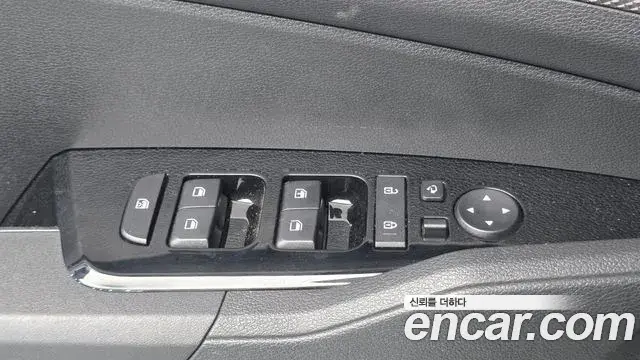 Kia Sportage 2023 — Фото 11/20