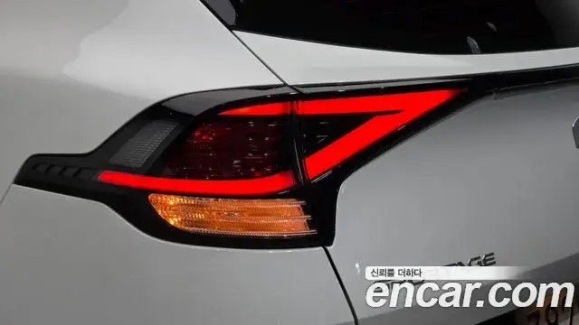 Kia Sportage 2023 — Şəkil 9/30