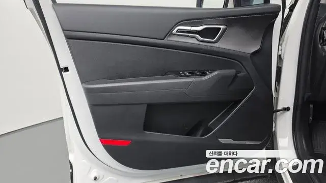 Kia Sportage 2023 — Şəkil 14/30