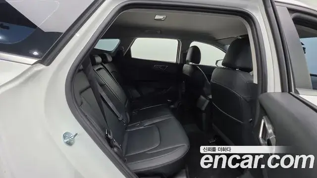 Kia Sportage 2023 — Şəkil 12/30