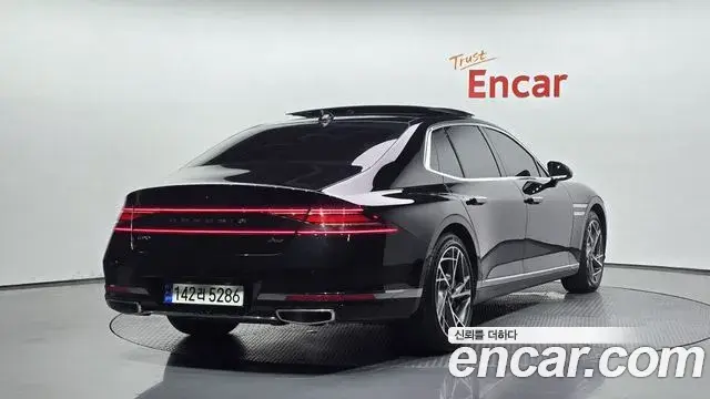 Genesis G90 2022 — Photo 19/34