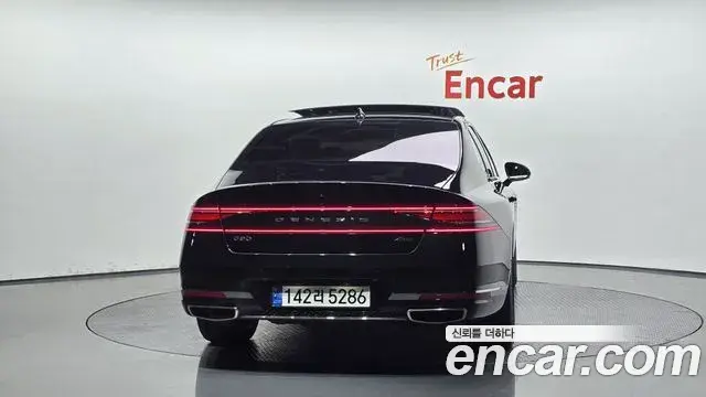 Genesis G90 2022 — Photo 15/34