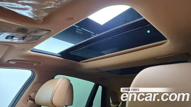 Genesis G90 2022 — Photo 28/34