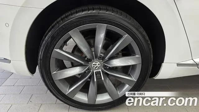 Volkswagen Arteon 2020 — ფოტო 9/33