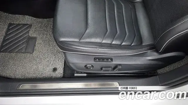 Volkswagen Arteon 2020 — ფოტო 27/33