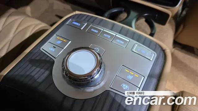Genesis G80 2025 — ფოტო 12/20