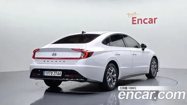 Hyundai Sonata 2022 — Фото 2/20