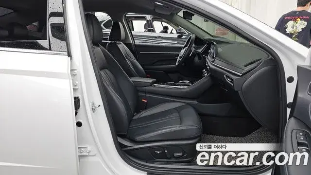 Hyundai Sonata 2021 — Фото 11/20