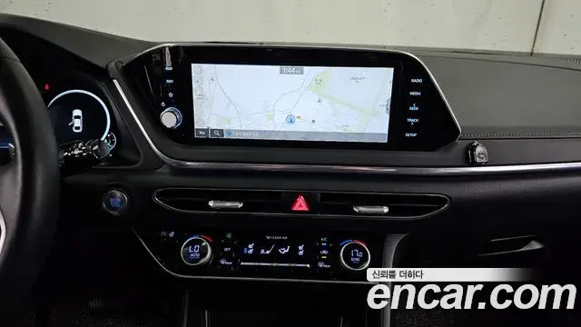 Hyundai Sonata 2021 — Фото 14/20