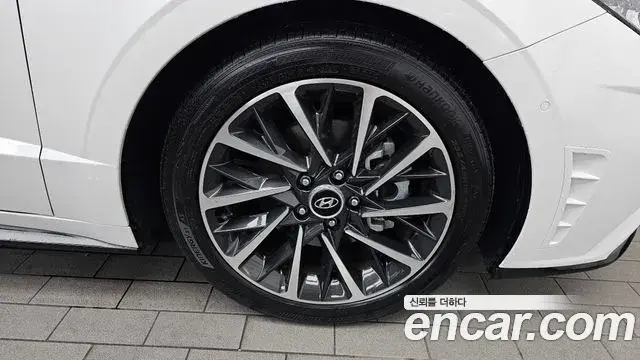 Hyundai Sonata Hybrid 2021 — ფოტო 21/37