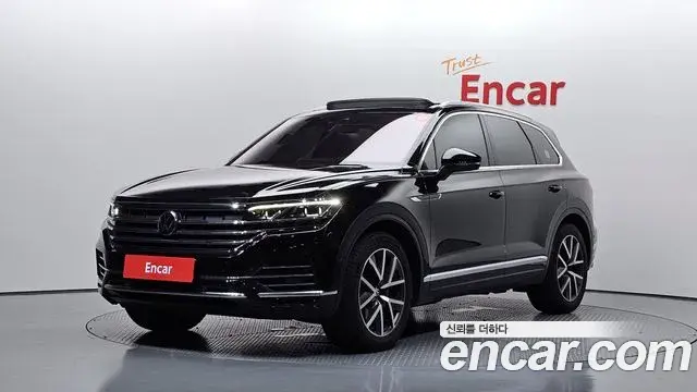 Volkswagen Touareg 2023 — Şəkil 13/20